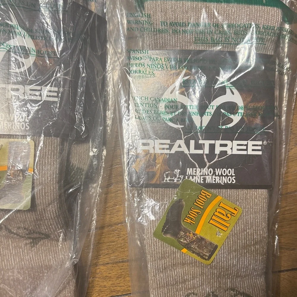 Realtree 2 pairs Men's Tall Boot Socks, Size L 9-13
